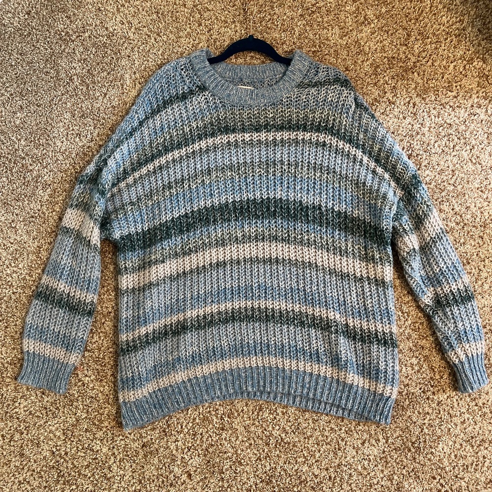 American Eagle Blue Stripped Oversized Sweater